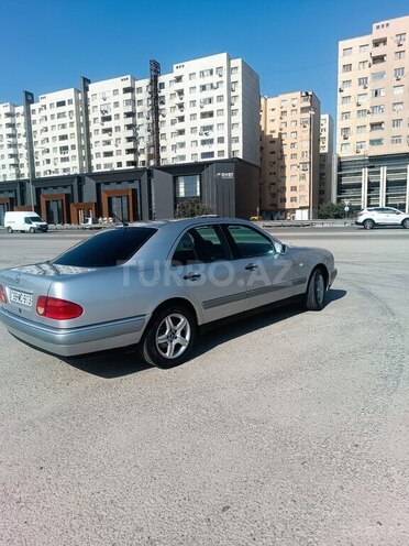 Mercedes E 200 1998, 329,854 km - 2.0 l - Bakı