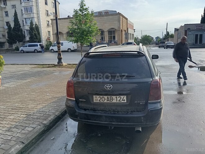 Toyota Avensis 2005, 412,755 km - 2.0 l - Gəncə
