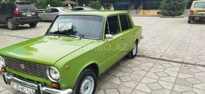 LADA (VAZ) 21011 1974, 95,000 km - 1.5 l - Qazax