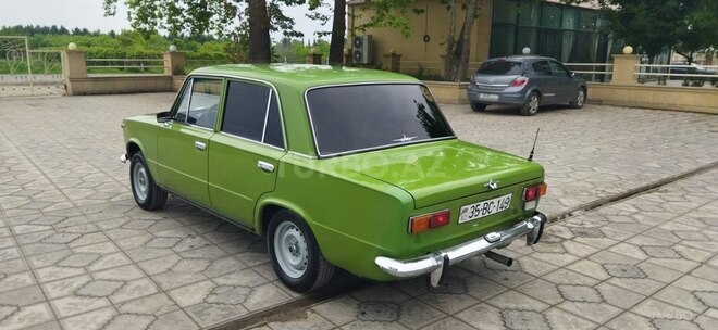 LADA (VAZ) 21011 1974, 95,000 km - 1.5 l - Qazax