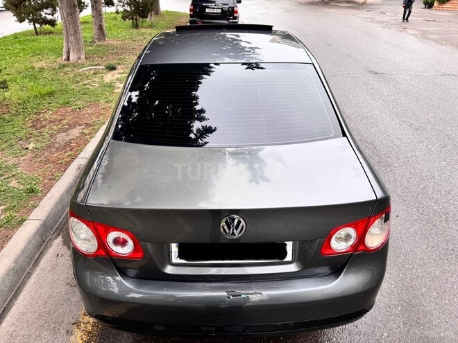 Volkswagen Jetta-7