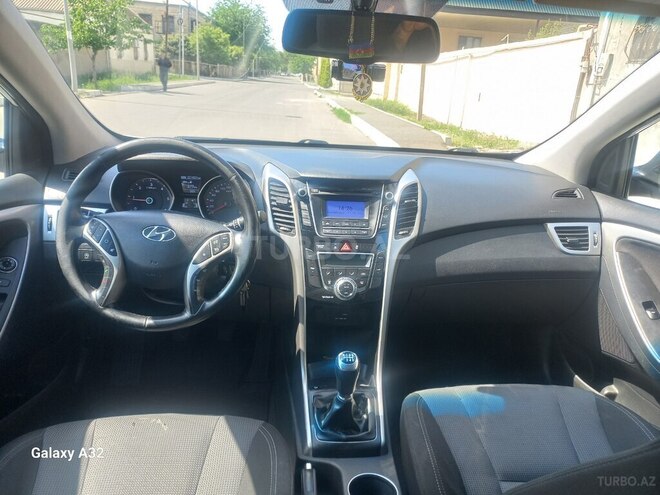 Hyundai i30 2015, 221,000 km - 1.6 л - Gəncə