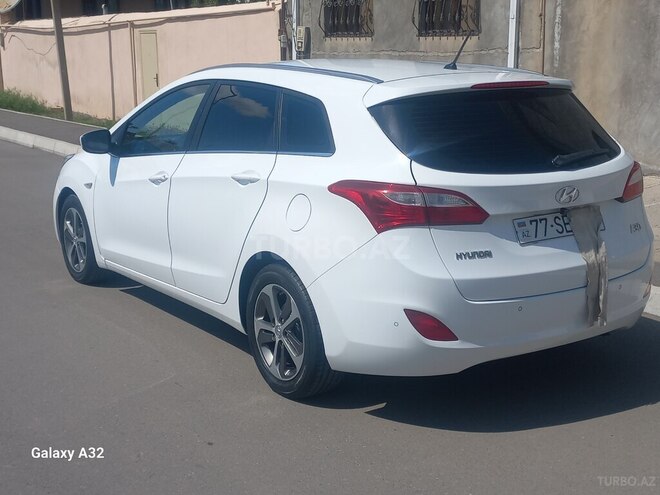 Hyundai i30 2015, 221,000 km - 1.6 л - Gəncə