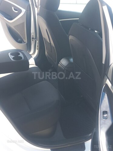 Hyundai i30 2015, 221,000 km - 1.6 л - Gəncə
