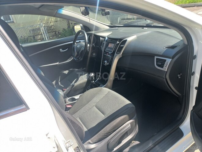 Hyundai i30 2015, 221,000 km - 1.6 л - Gəncə