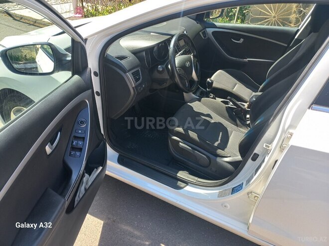 Hyundai i30 2015, 221,000 km - 1.6 л - Gəncə