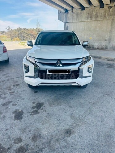 Mitsubishi L200 2021, 132,567 km - 2.5 l - Bakı