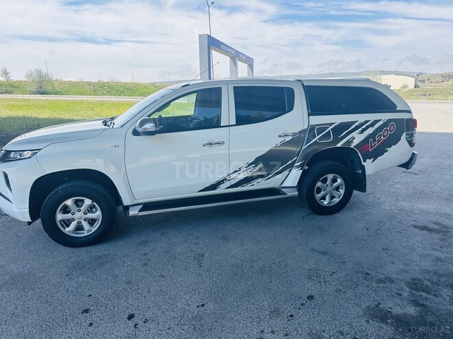 Mitsubishi L200 2021, 132,567 km - 2.5 l - Bakı