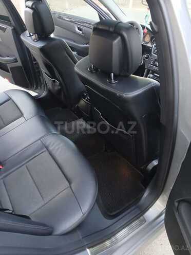 Mercedes E 220 d 2010, 242,000 km - 2.2 l - Sumqayıt