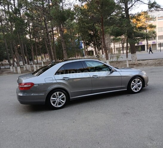 Mercedes E 220 d 2010, 242,000 km - 2.2 l - Sumqayıt