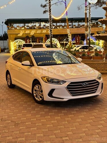 Hyundai Elantra 2017, 164,153 km - 2.0 л - Şirvan
