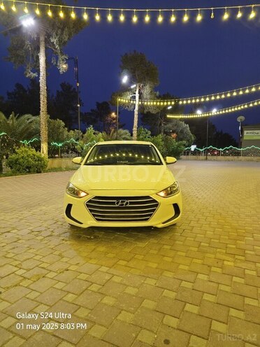 Hyundai Elantra 2017, 164,153 km - 2.0 л - Şirvan