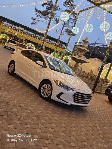 Hyundai Elantra 2017, 164,153 km - 2.0 л - Şirvan