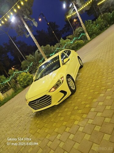 Hyundai Elantra 2017, 164,153 km - 2.0 л - Şirvan