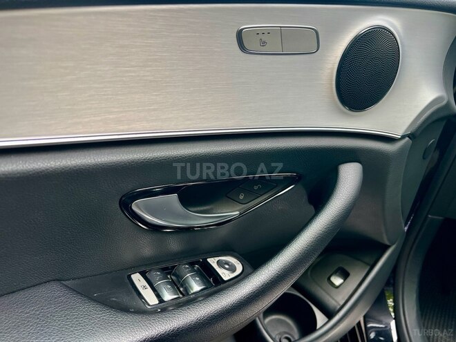 Mercedes E 200 d 2021, 94,300 km - 1.6 л - Bakı