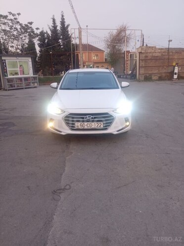 Hyundai Elantra 2015, 200,300 km - 1.6 l - Bakı