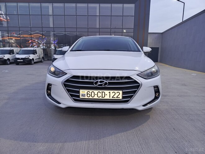 Hyundai Elantra 2015, 200,300 km - 1.6 l - Bakı