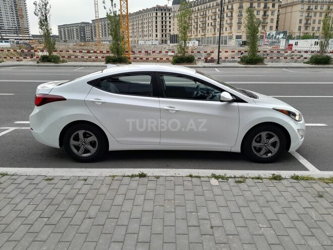 Hyundai Elantra 2015, 140,000 km - 1.8 л - Bakı