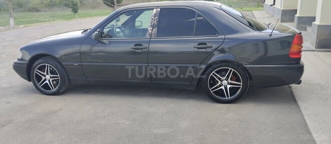 Mercedes C 180 1995, 511,722 km - 1.8 l - Sabirabad