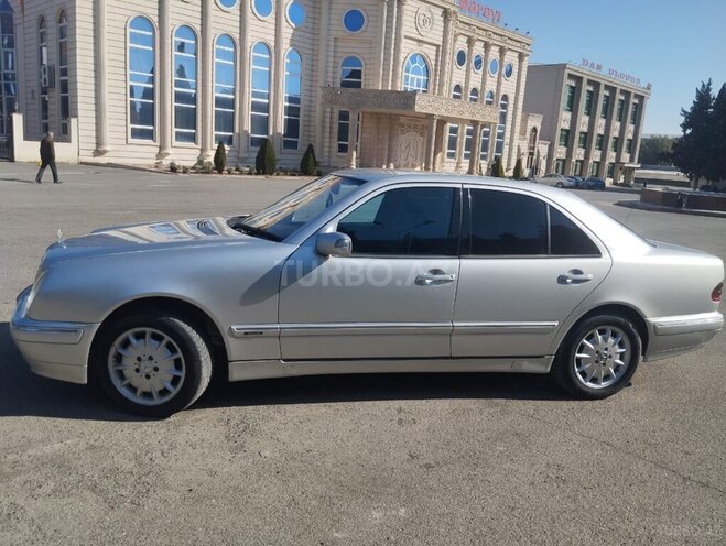 Mercedes E 220 d 2002, 300,000 km - 2.2 l - Gəncə