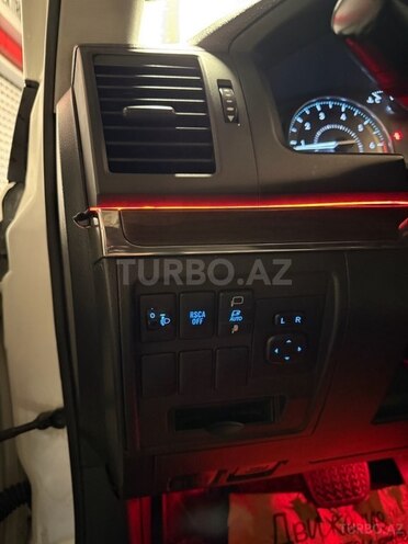 Toyota Land Cruiser 2018, 68,666 km - 4.0 l - Bakı
