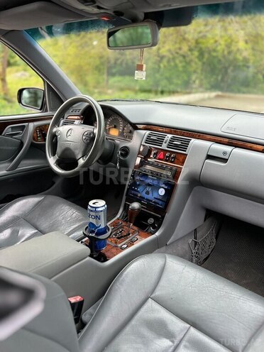 Mercedes E 320 2000, 352,000 km - 3.2 l - Şəmkir