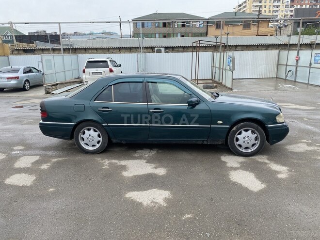 Mercedes C 220 1995, 310,000 km - 2.2 л - Bakı