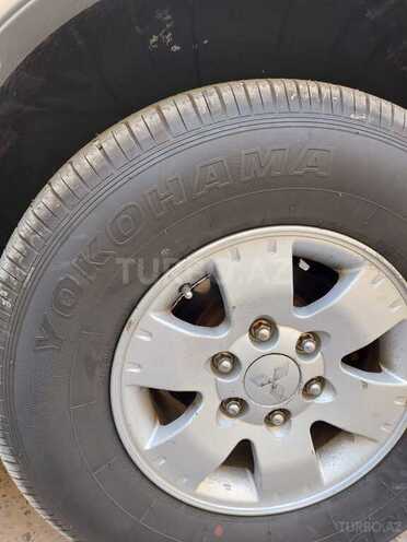 Mitsubishi Pajero 2001, 340,000 km - 3.2 l - Bakı