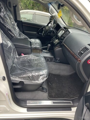 Toyota Land Cruiser 2013, 86,000 km - 4.0 l - Bakı