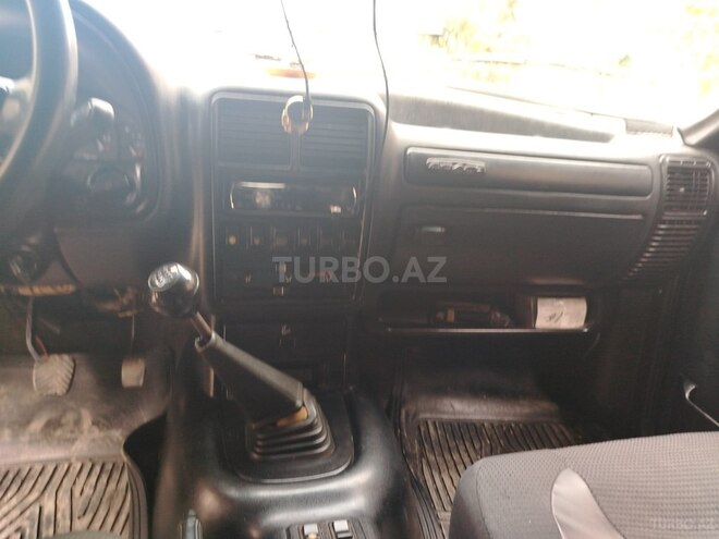 GAZ 3110 2003, 150,000 km - 2.3 l - Qusar