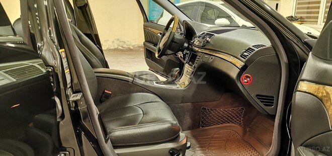 Mercedes E 270-14