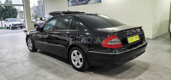 Mercedes E 270-17
