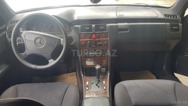 Mercedes E 230 1997, 717,512 km - 2.3 l - Sumqayıt