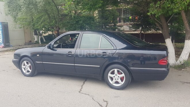 Mercedes E 230 1997, 717,512 km - 2.3 l - Sumqayıt
