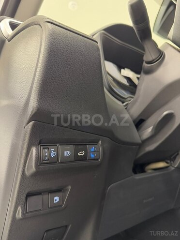 Toyota Corolla Cross 2025, 0 km - 2.0 л - Bakı