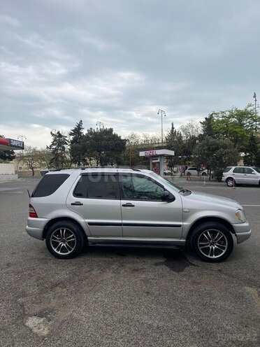 Mercedes ML 320 4MATIC 2000, 284,854 km - 3.2 l - Bakı