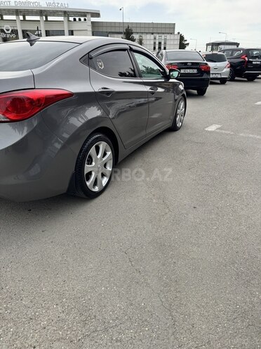 Hyundai Elantra 2013, 256,300 km - 1.8 l - Sumqayıt