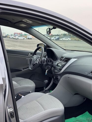 Hyundai Accent 2017, 135,285 km - 1.6 l - Bakı