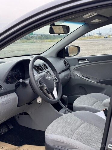 Hyundai Accent 2017, 135,285 km - 1.6 l - Bakı