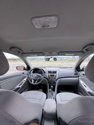 Hyundai Accent 2017, 135,285 km - 1.6 l - Bakı