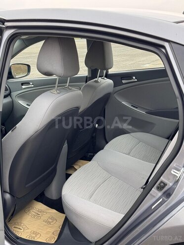 Hyundai Accent 2017, 135,285 km - 1.6 l - Bakı