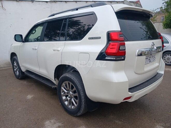 Toyota Land Cruiser Prado 2011, 281,000 km - 3.0 l - Bakı