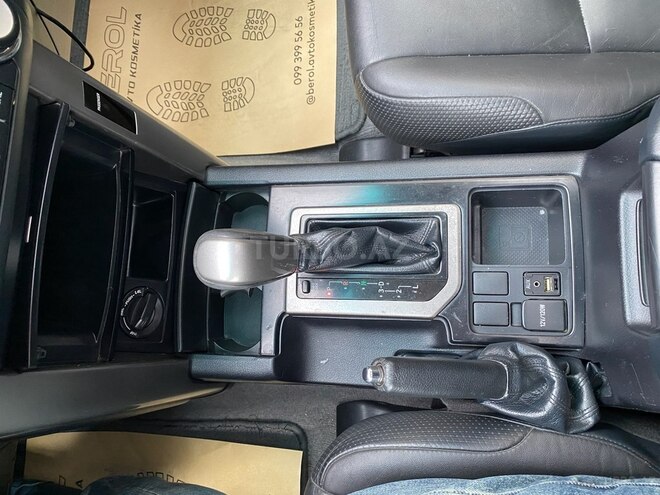 Toyota Land Cruiser Prado-16