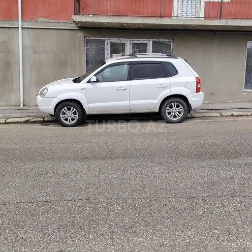 Hyundai Tucson 2006, 226,000 km - 2.0 l - Qusar