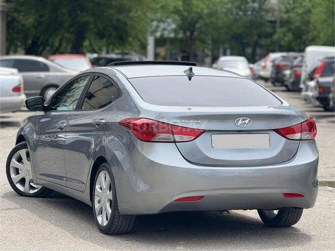 Hyundai Elantra 2013, 187,000 km - 1.8 л - Bakı
