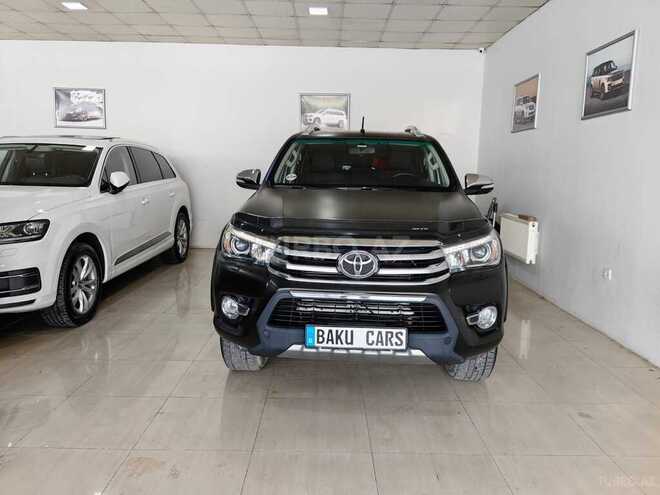 Toyota Hilux 2016, 136,000 km - 2.4 l - Bakı