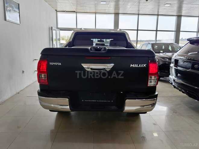 Toyota Hilux 2016, 136,000 km - 2.4 l - Bakı