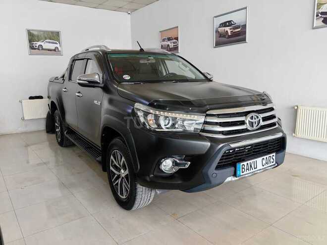Toyota Hilux 2016, 136,000 km - 2.4 l - Bakı