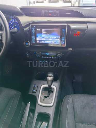 Toyota Hilux 2016, 136,000 km - 2.4 l - Bakı