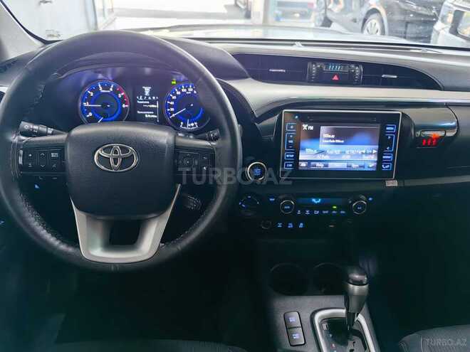 Toyota Hilux 2016, 136,000 km - 2.4 l - Bakı